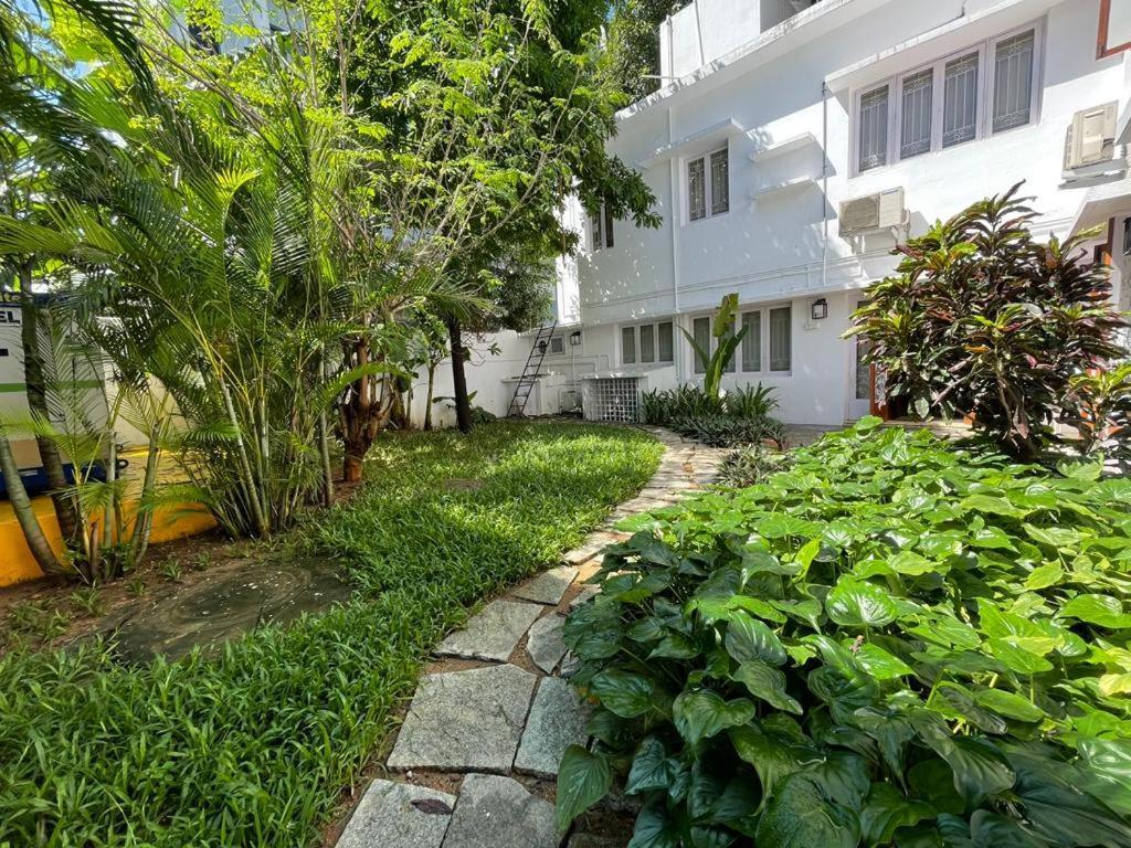 Hanu Reddy Residences - Nawab Habibullah Avenue Chennai Bagian luar foto