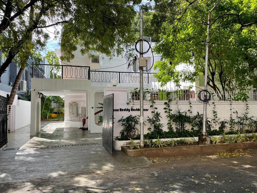 Hanu Reddy Residences - Nawab Habibullah Avenue Chennai Bagian luar foto