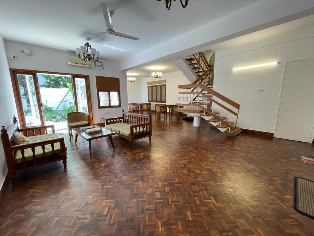 Hanu Reddy Residences - Nawab Habibullah Avenue Chennai Bagian luar foto